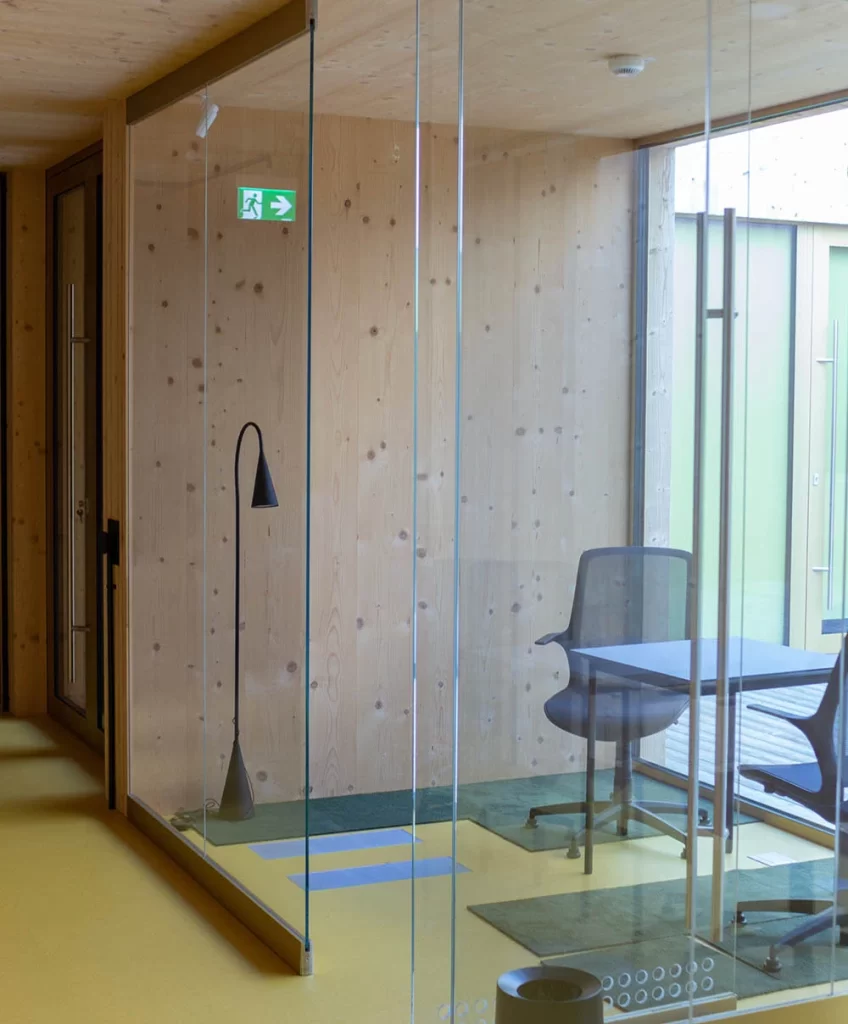 Acoustic soundproofing glass in office